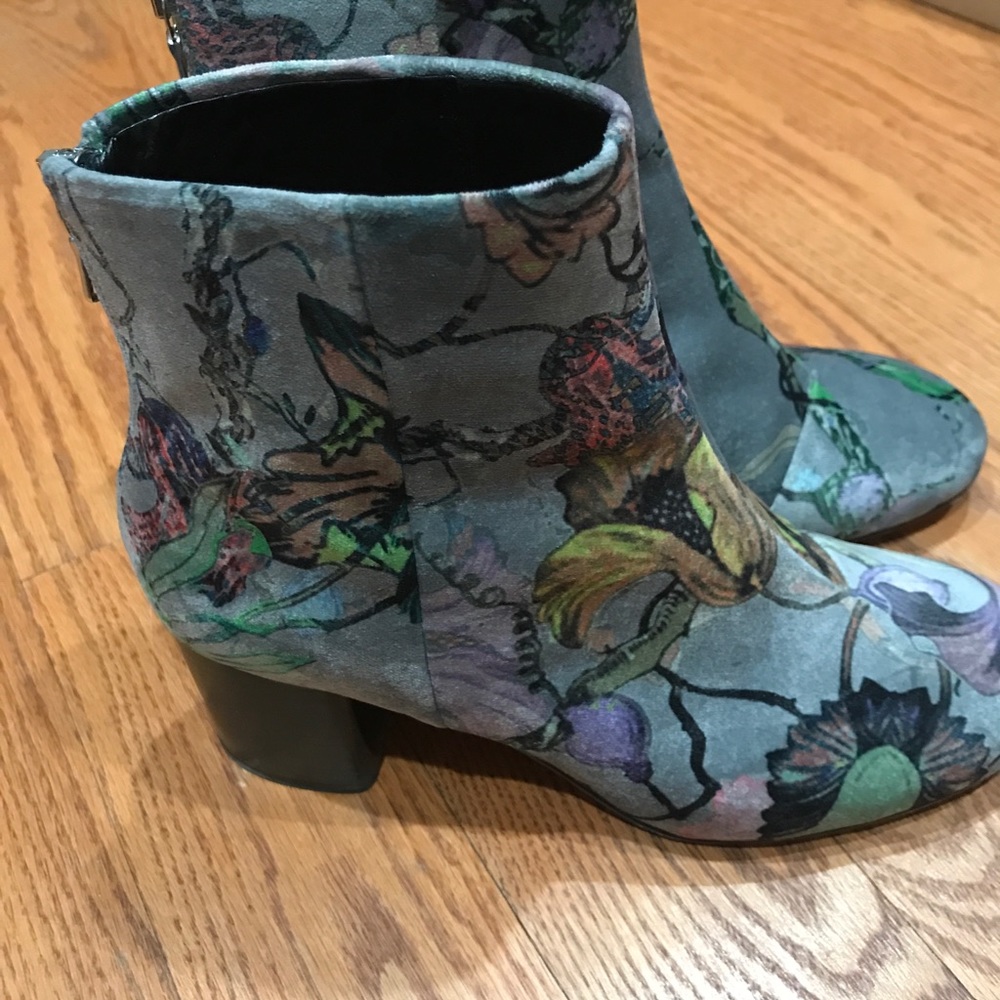 Booties - Picture 3 of 4